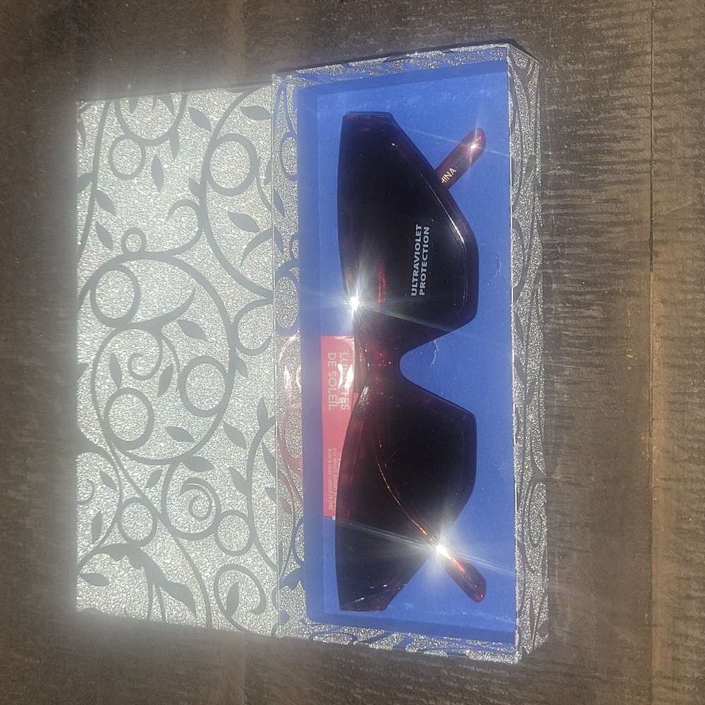 Tortious Shell Sunglasses